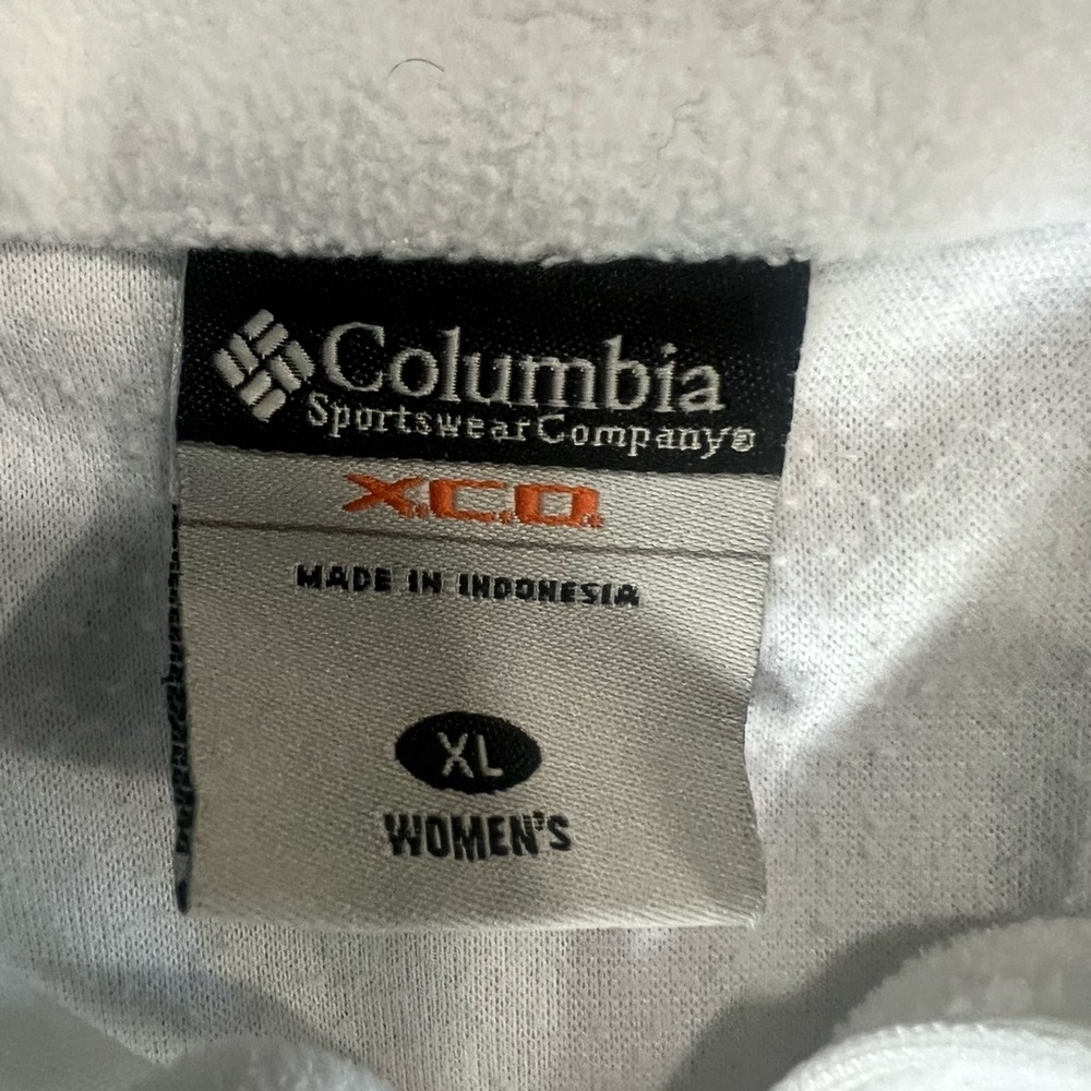 Columbia White Fleece Pullover with Black Label Detail - Picture 2 of 2
